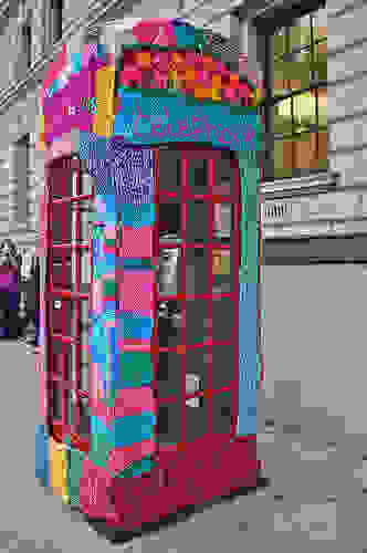 00telephone-booth