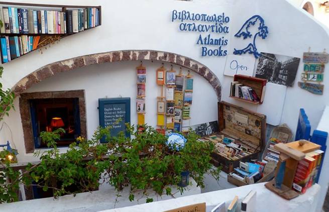 Το Atlantis Books στη Σαντορίνη, κορυφαίο βιβλιοπωλείο στον κόσμο