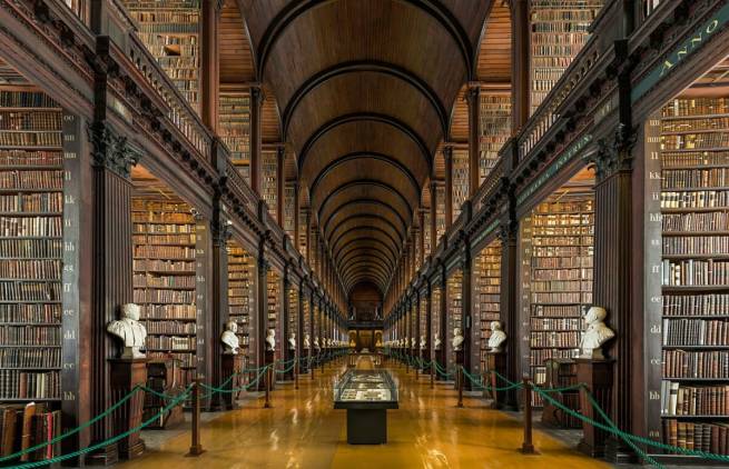 Η εκπληκτική βιβλιοθήκη του Trinity College στο Δουβλίνο