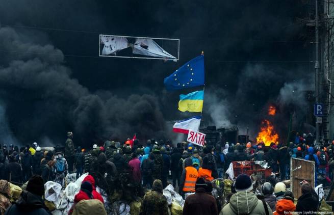 Τι στ’ αλήθεια συμβαίνει στην Ουκρανία; (video)