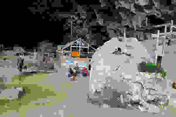 0cavevillage2