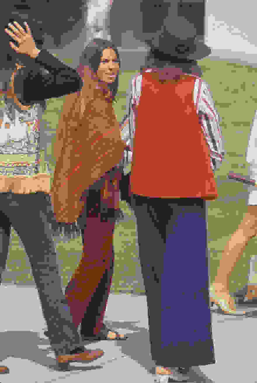 1969-hippie-high-school-fashion-photography-8.jpg