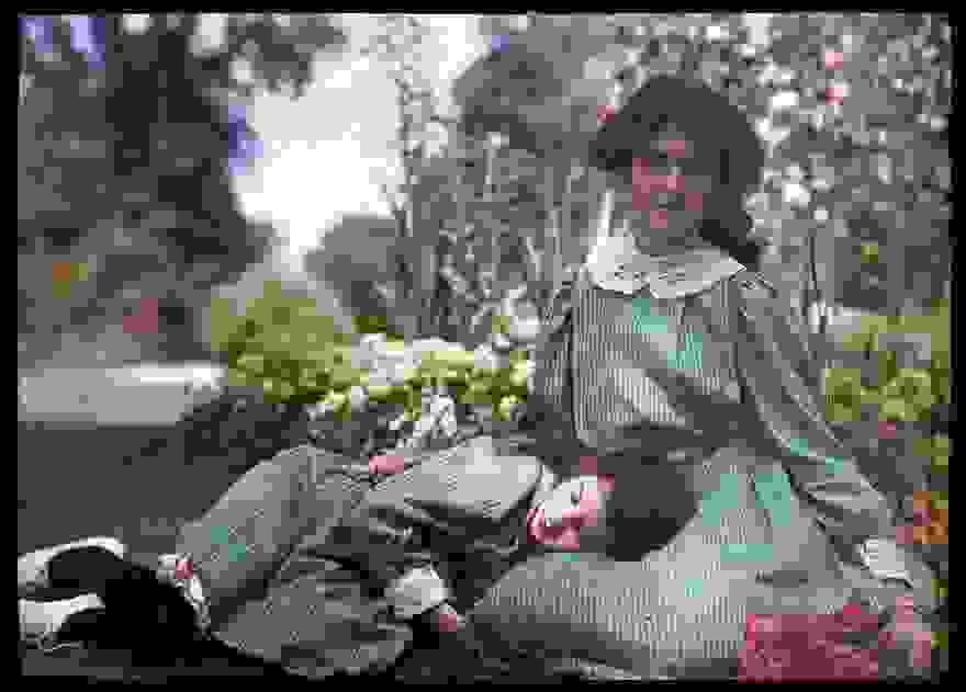 30first-color-photos-vintage-old-autochrome-lumiere-auguste-louis.jpg