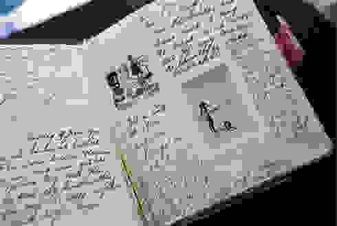 41376-anne-frank-diary.jpg