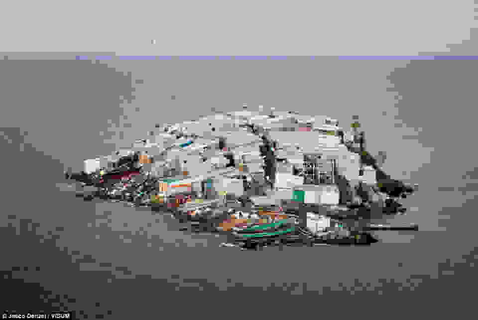 966x647m.jpg