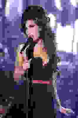 Amy-Winehouse-265x400