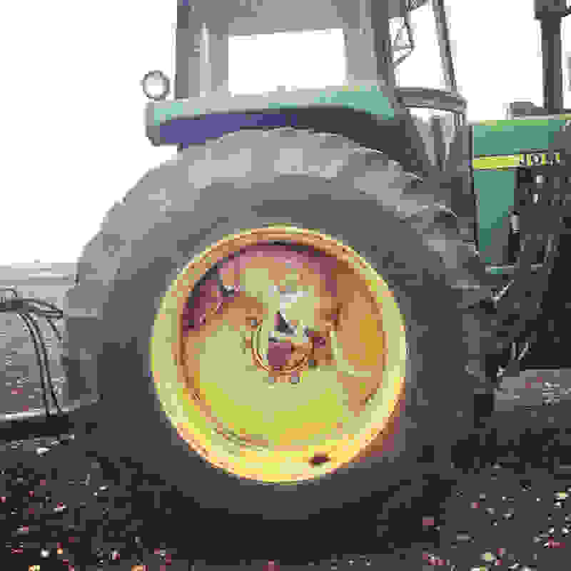 Maddie-John-Deere1.jpg