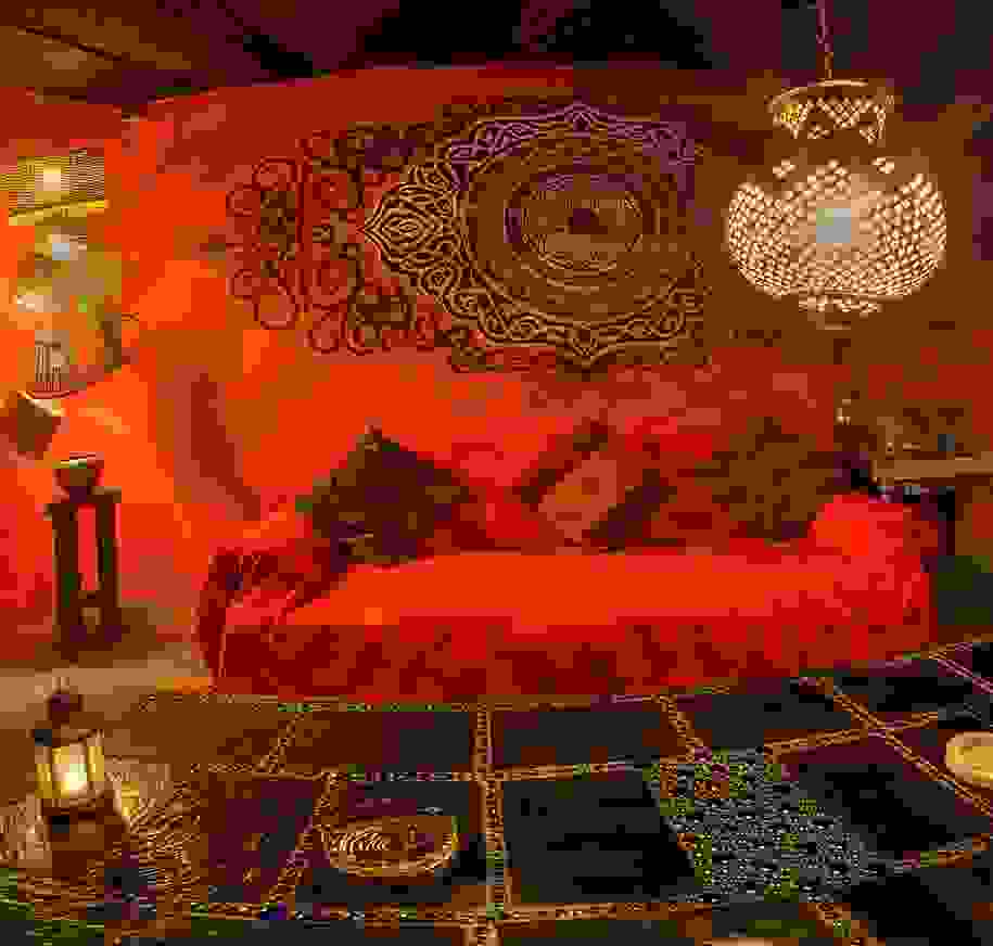 Room-Colors-interior-modern-marvelous-moroccan-room-design-with-orange-color-wonderful-moroccan-home-decor-ideas.jpg