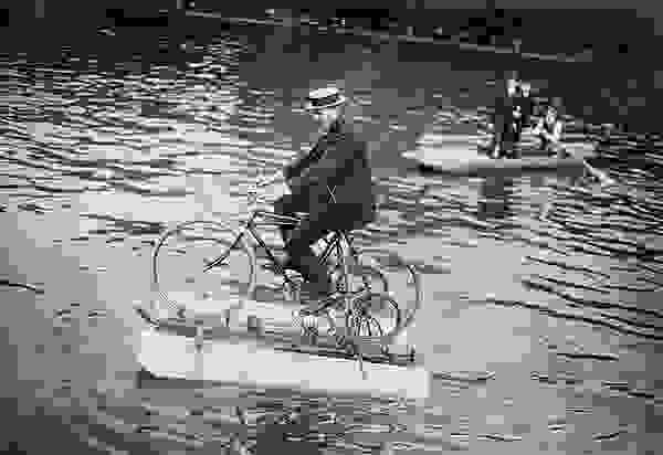 The-amphibocycle-water-bicycle-on-the-river-Seine-Asnieres-France-1909.jpg