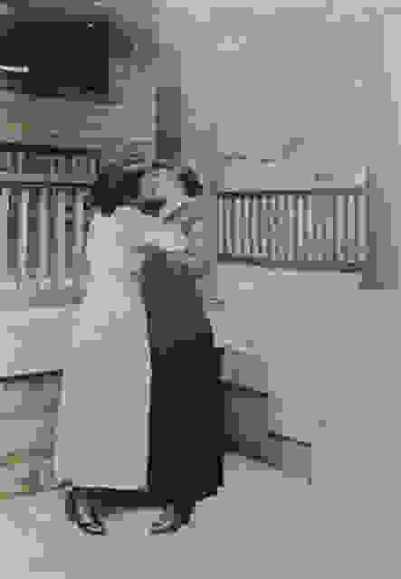 VictorianQueerWomen281029.jpg