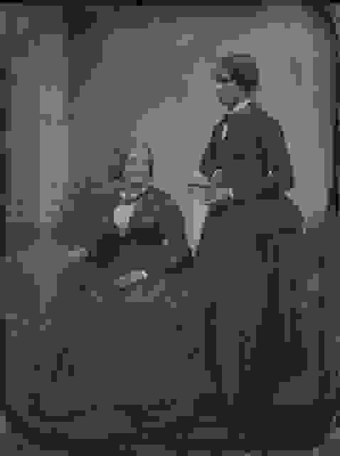 VictorianQueerWomen28129.jpg
