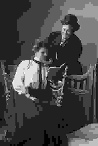 VictorianQueerWomen500.jpg