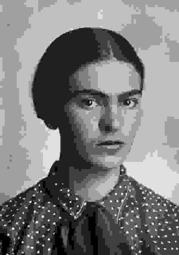 Young-Frida-Kahlo-10.jpg