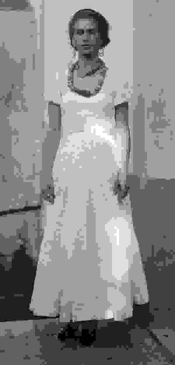 Young-Frida-Kahlo-11.jpg