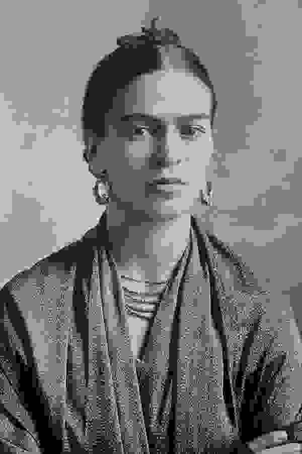 Young-Frida-Kahlo-14.jpg