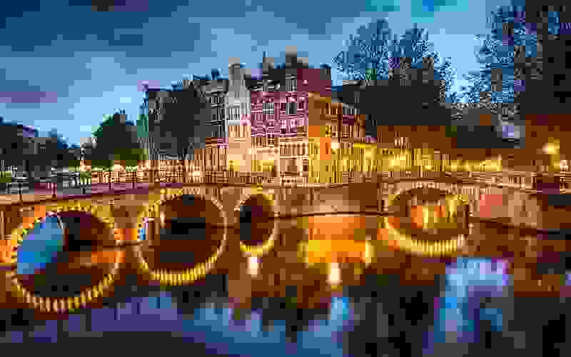 amsterntam-sta-kanalia-tis-earinis-eleftherias16.jpg