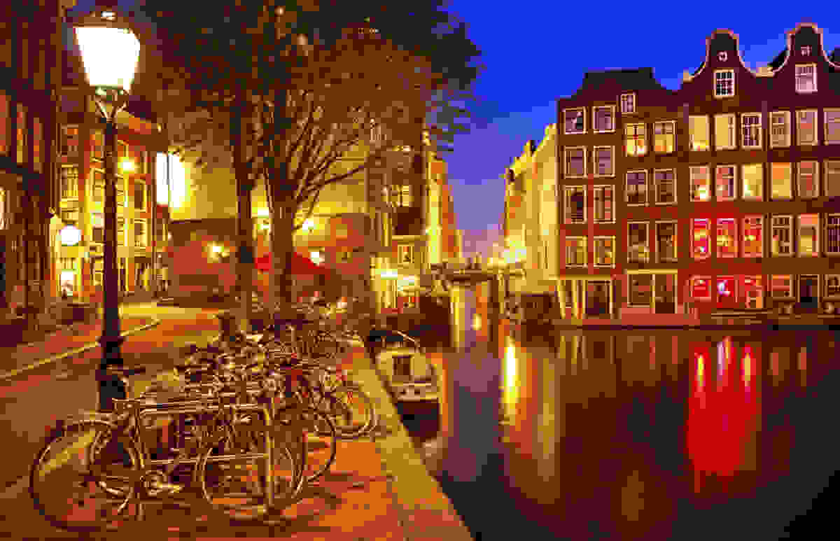 amsterntam-sta-kanalia-tis-earinis-eleftherias6.jpg