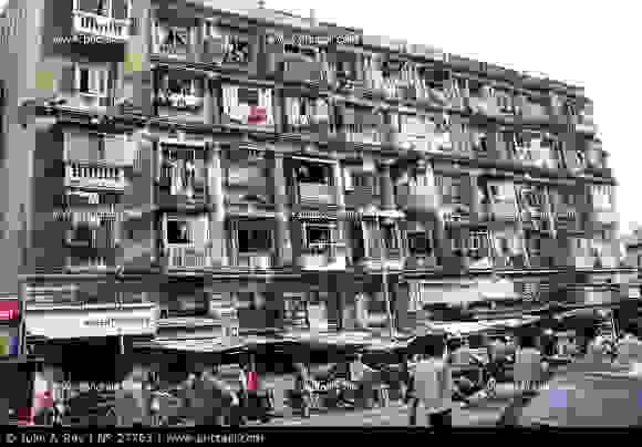 apartment-building-in-mumbai-india_27703-580x404.jpg