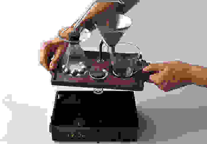 barisieur-coffee-maker-alarm-clock-joshua-renouf-13.jpg