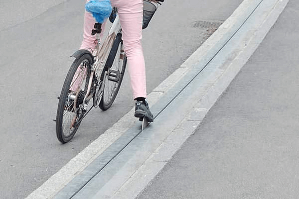 big-bicycle_escalator_1b.png