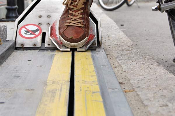 big-bicycle_escalator_3b.png