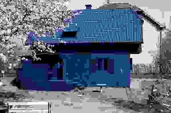 bluehouse4.jpg