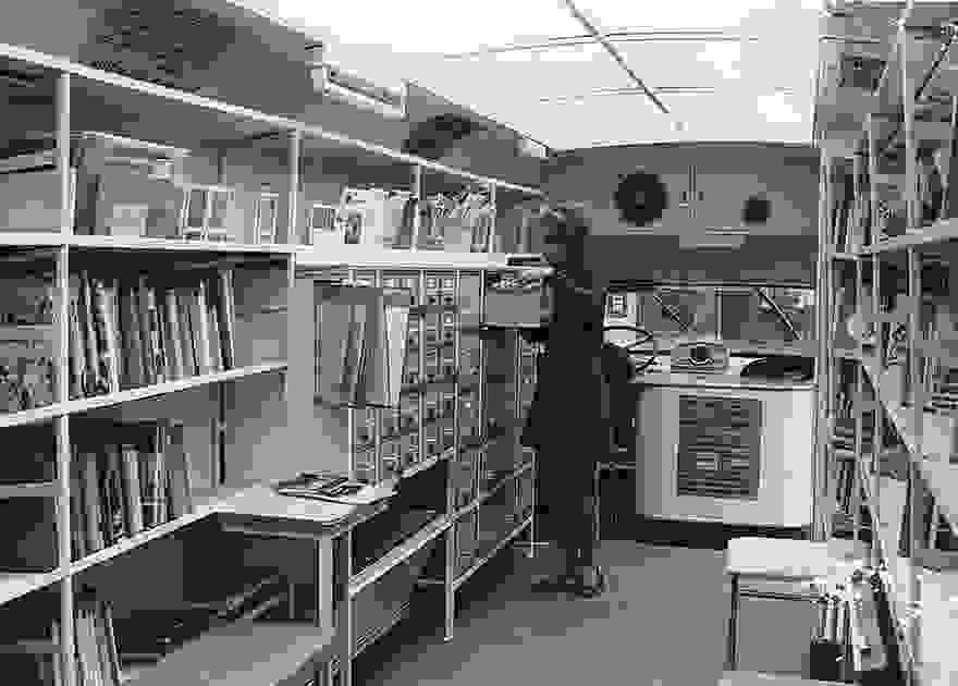 bookmobile-library-on-wheels3.jpg