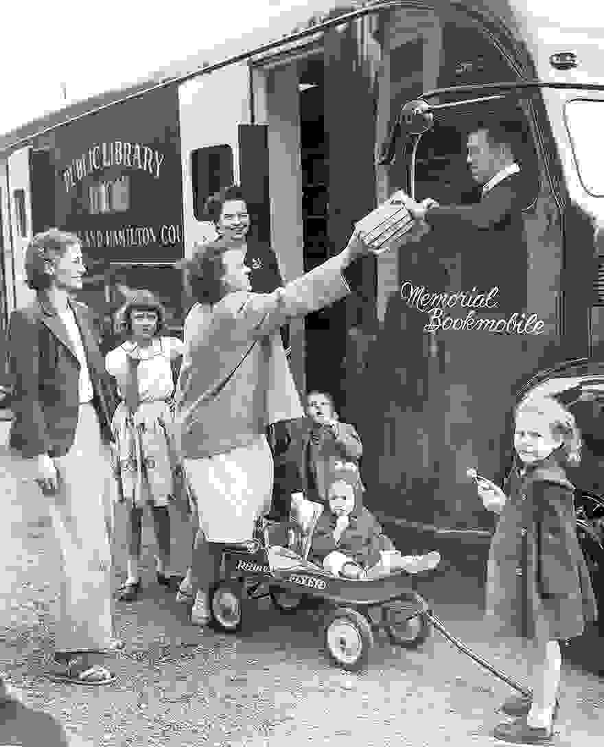 bookmobile-library-on-wheels4.jpg
