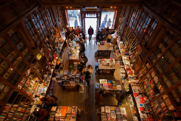 bookstores-Romay.png