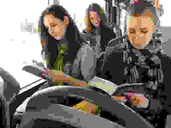 bus-reading1.jpg