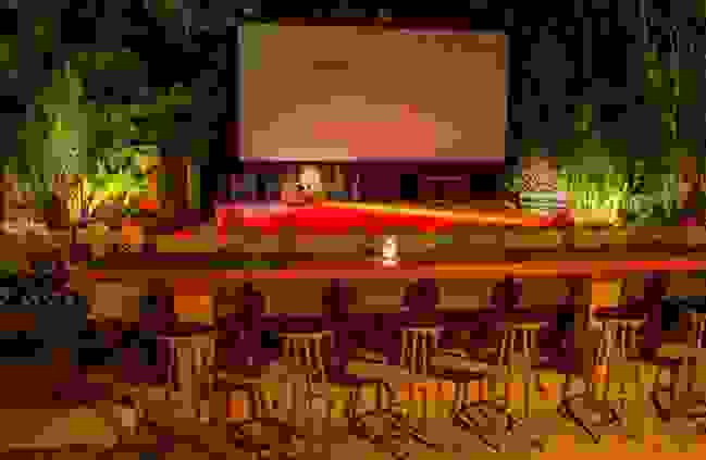cine-kamari.jpg