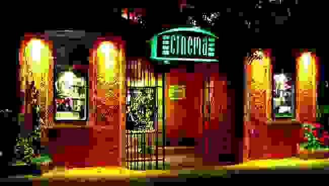 cine-kamari3.jpg