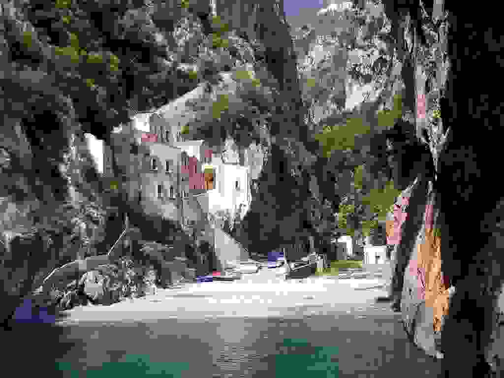 furore-spiaggia.jpg
