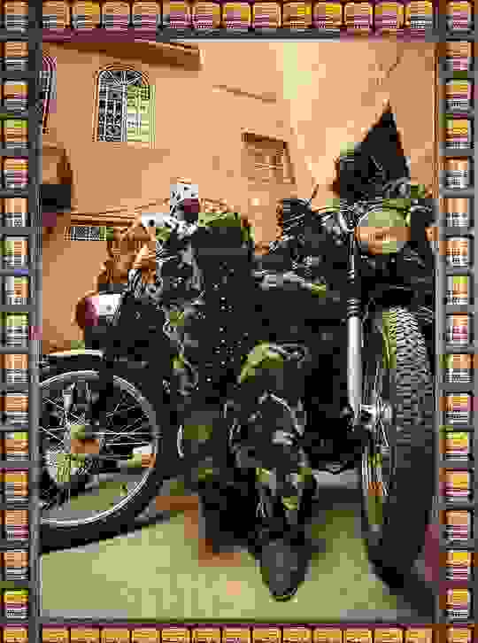 GIRLmotorcyclegangsofMorocco5