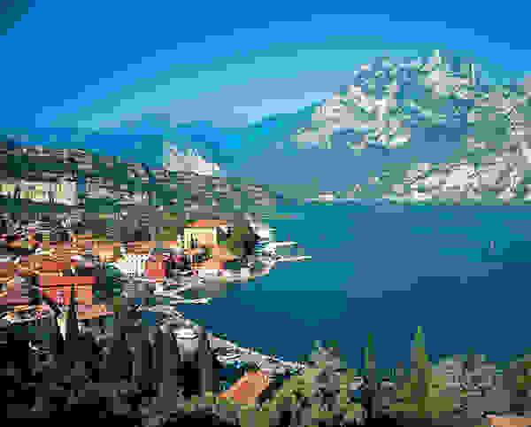 eikones apo paramythia
