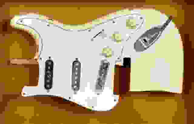 smashed-guitar-blackmore