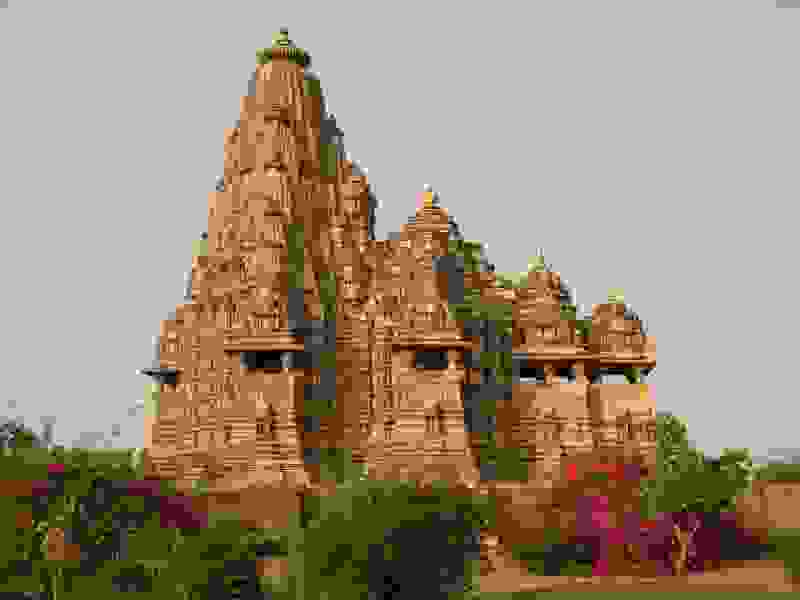 Khajuraho-and-the-Temple-of-Kamasutra-3