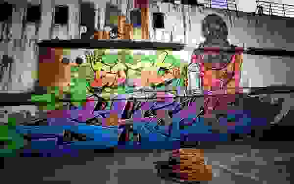 Meet-The-Duke-Of-Lancaster-An-Abandoned-Ship-Cover-In-Street-Art-44