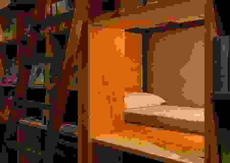 book-bed-ena-ksenodoxeio-vivliothiki2