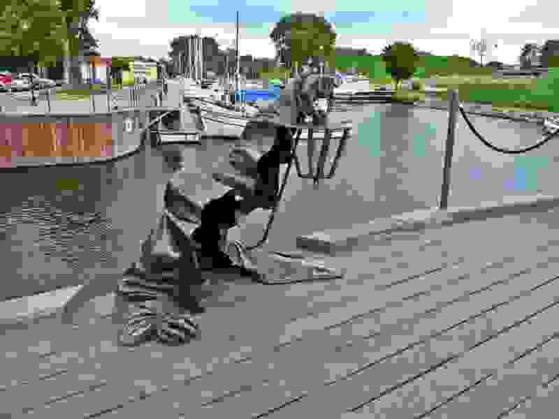 worlds-most-creative-statues35
