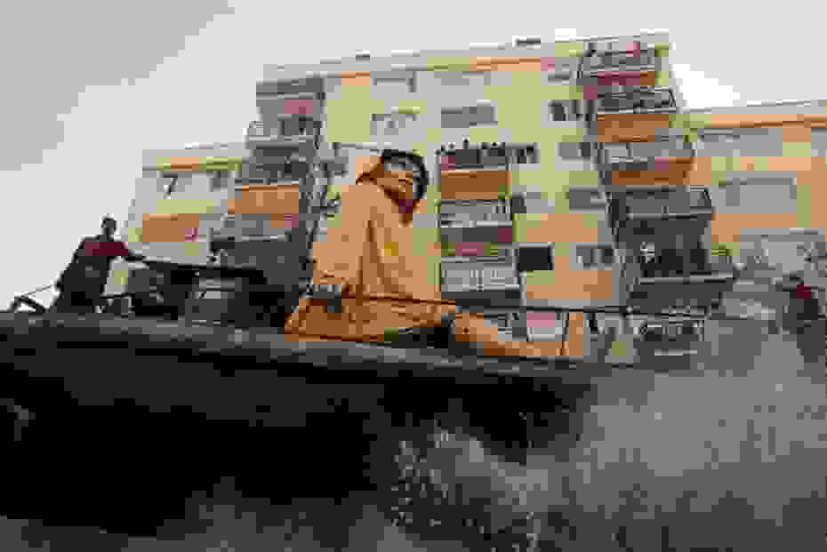 giantboat-930x621.jpg