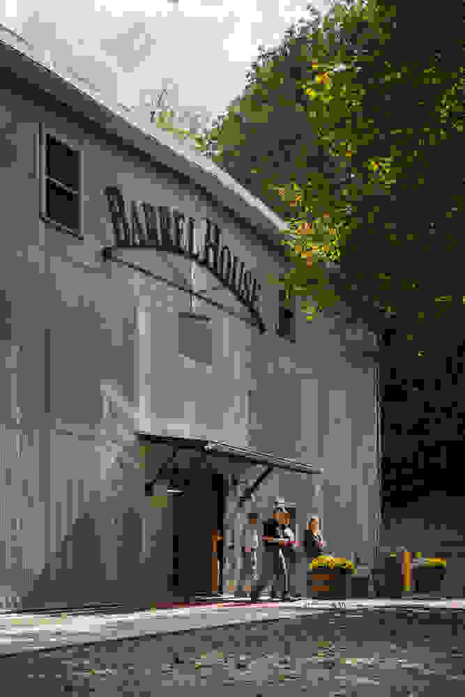 jack-daniels-barelsHouse-8.jpg