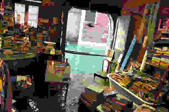kitapci6.jpg