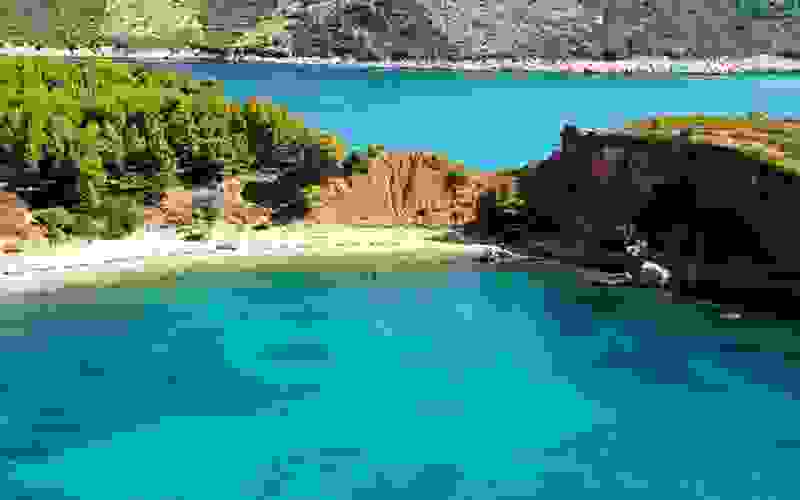 kokkinokastro4.jpg