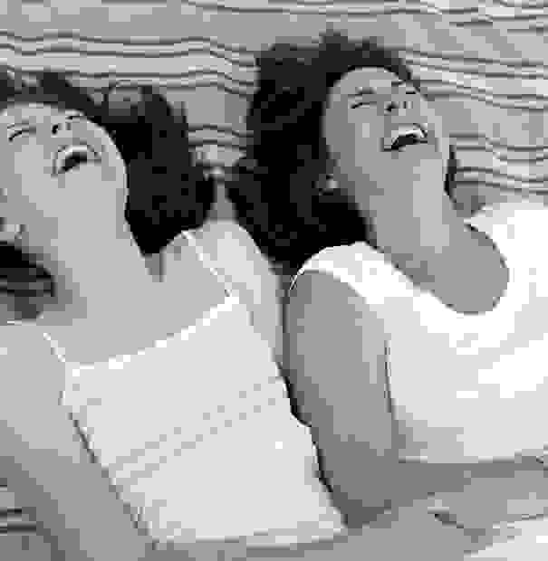 like-mother-like-daughter-funny-photography-12.jpg