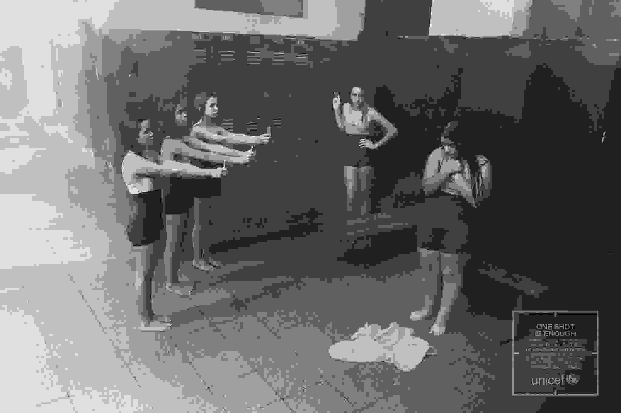 mia-fotografia-mono-einai-arketi.jpg