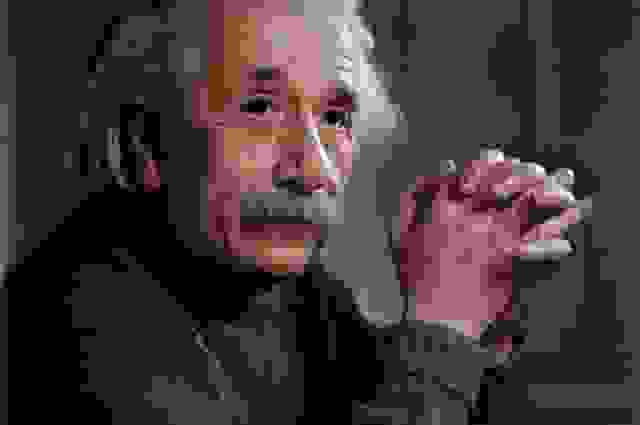 Albert-einstein-by-zuzahin