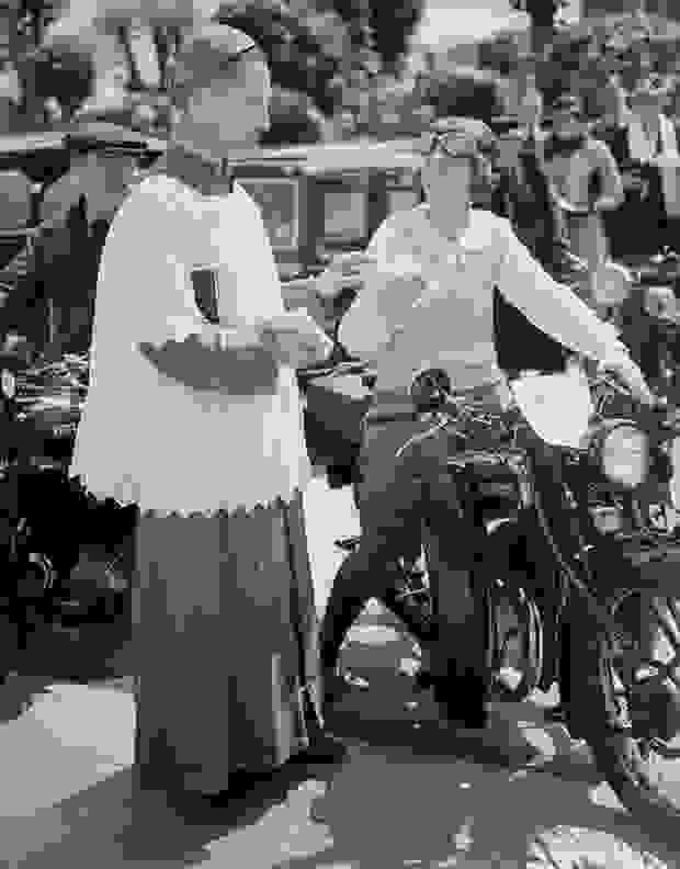 woman-bike5