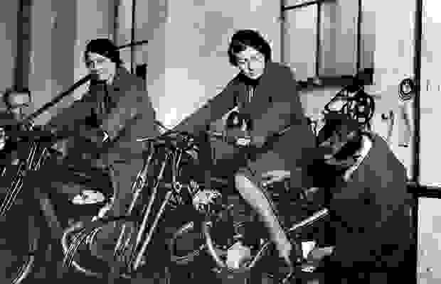 woman-bike7