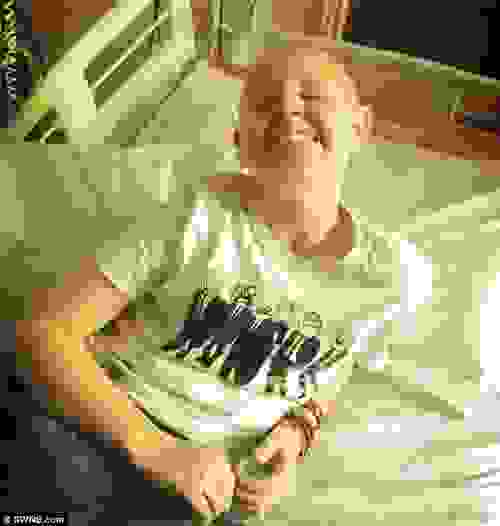 mikros9